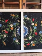 Tenture murale brodée à la main KALOCSAI (Hongrie) Années 60