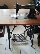 Machine à coudre singer