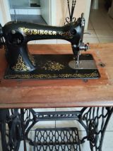 Machine à coudre singer