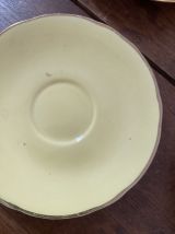 6 sous-tasses dépareillées et estampillées.