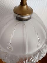 Suspension globe art déco en verre dépoli