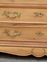 Magnifique commode en noyer L. GENIN (Marseille). Vers 1900.