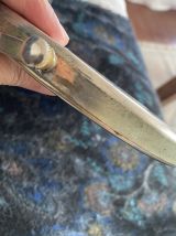 Miroir rond grossissant vintage en métal 