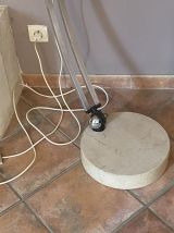  Lampadaire arc Guzzini. 1970. Italie. Pied en marbre.