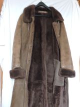 MANTEAU en peau de mouton retournée