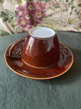 1 tasse et 2 sous-tasses style bistrot Villeroy et Bosch.