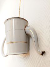 Suspension théière émaillée vintage 