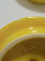  Théière vintage jaune 