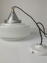 ANCIENNE SUSPENSION ART-DECO EN OPALINE 28 CM 