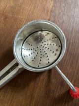 Petite moulinette vintage  Guillouard à Nantes