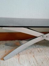 Table basse space age acier et verre fumé 