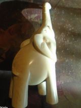 sculpture petit éléphant ivoire