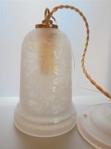  Suspension au décor floral 