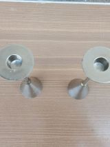 Paire de bougeoirs post moderniste