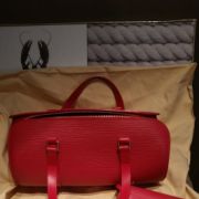 Sac Louis Vuitton épi rouge 
