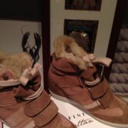 Chaussures Serafini fourrure neuves