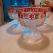 3 coupes de champagne 