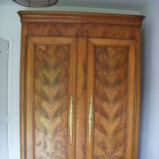ARMOIRE ANCIENNE