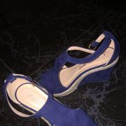 Talon compensé bleu