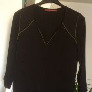 Robe noire et Couture doré