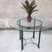 Table ronde en verre et fer forgé
