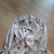 lot de vestes, jupes, pantalons, hauts