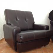 Fauteuil vintage en Skaï marron