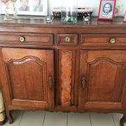 MEUBLE BAS EN CHENE MASSIF