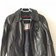 Cuir noir Naf Naf taille 38.