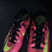 crampons Nike taille 33