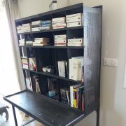 Casier de tri postal