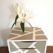 Petit meuble de rangement