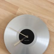 Horloge à pile style disque vinyl