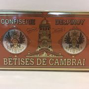 Boite en métal vintage