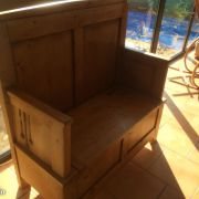 Banc coffre ancien en pin ciré ou pitch pin