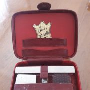 Ancienne trousse de toilette