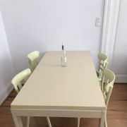Table avec 4 chaises