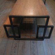 Table en bois chêne clair massif 