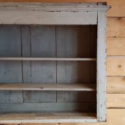 meuble à étagères ancien