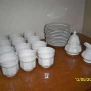 service de 26 pièces porcelaine gallo leonardo