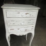 2 chevets chêne effet usé avec 3 tiroirs