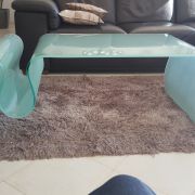 table de salon design en verre trempe