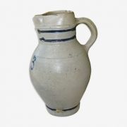 Pichet poterie numerotée ancien