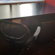 2 Bureaux  + 2 Caissons + 2 Chaises