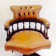 Fauteuil anglais Chesterfield captain