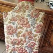 Chaise tissu et bois