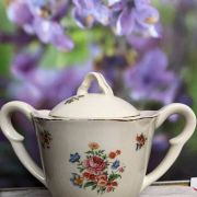 Sucrier en porcelaine