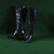 Bottes à talons en cuir noir taille 37 