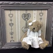 Cadre ancien pâtiné déco peluche