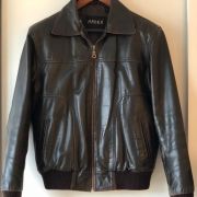 Veste en cuir en parfait état